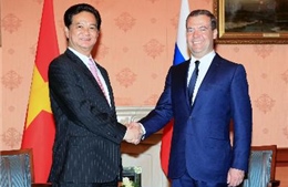 Thủ tướng Nguyễn Tấn Dũng hội đàm với Thủ tướng Nga Medvedev 